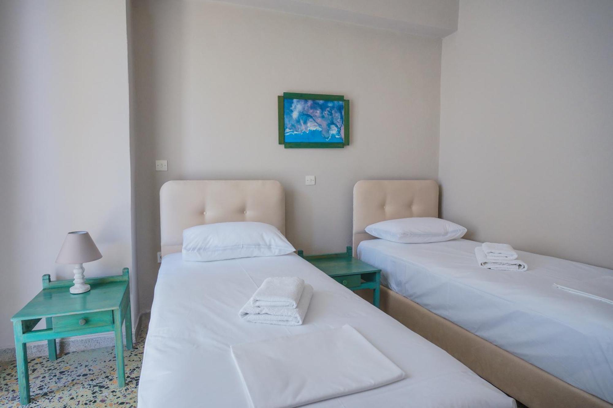 Hotel Korfos - Ξενοδοχείο Κόρφος Renovated 外观 照片