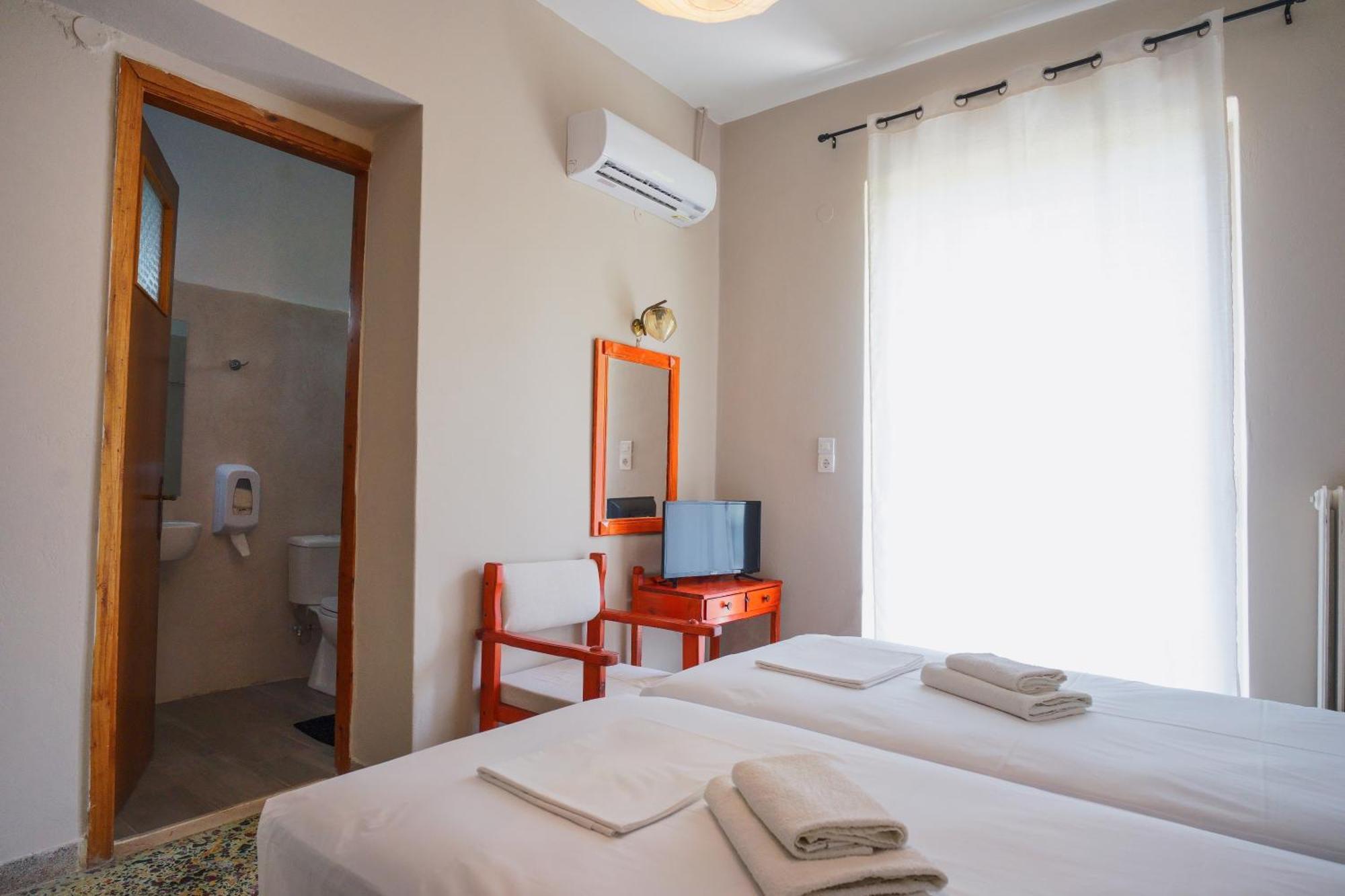 Hotel Korfos - Ξενοδοχείο Κόρφος Renovated 外观 照片