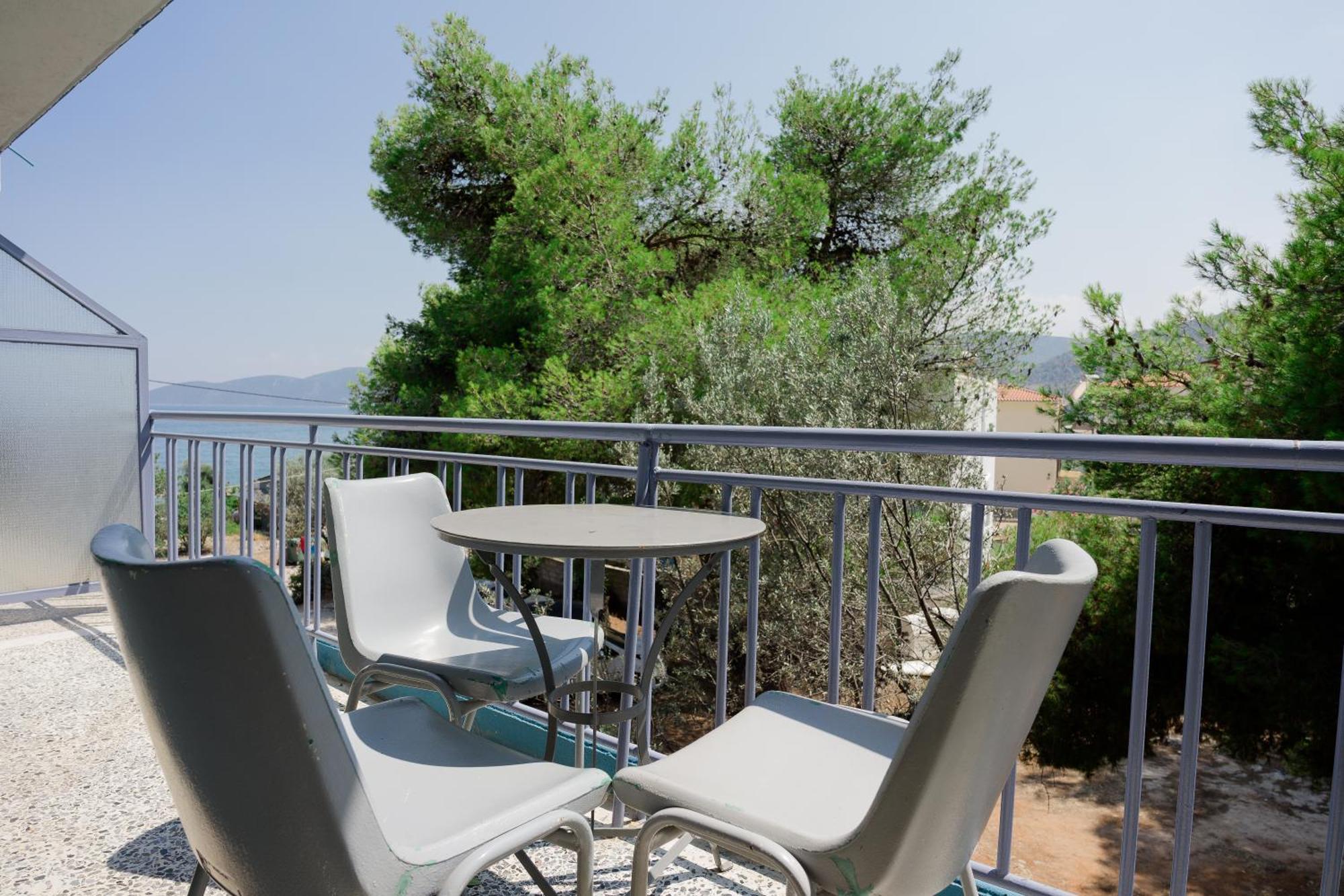 Hotel Korfos - Ξενοδοχείο Κόρφος Renovated 外观 照片